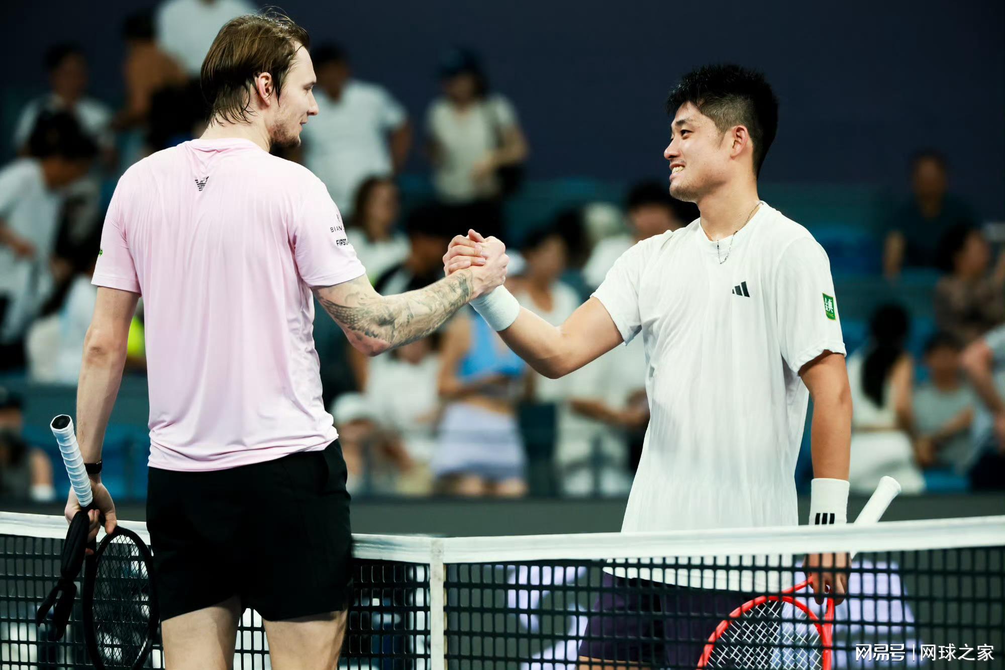 无论是现世, 聪明的布勃, 尽管止步四