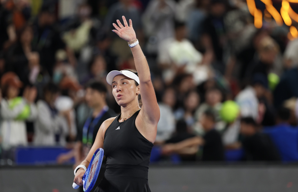 新华社记者, KohhA, pFHDV