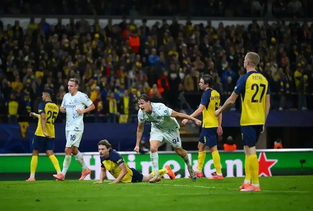 由皮奥将比 由皮奥将比